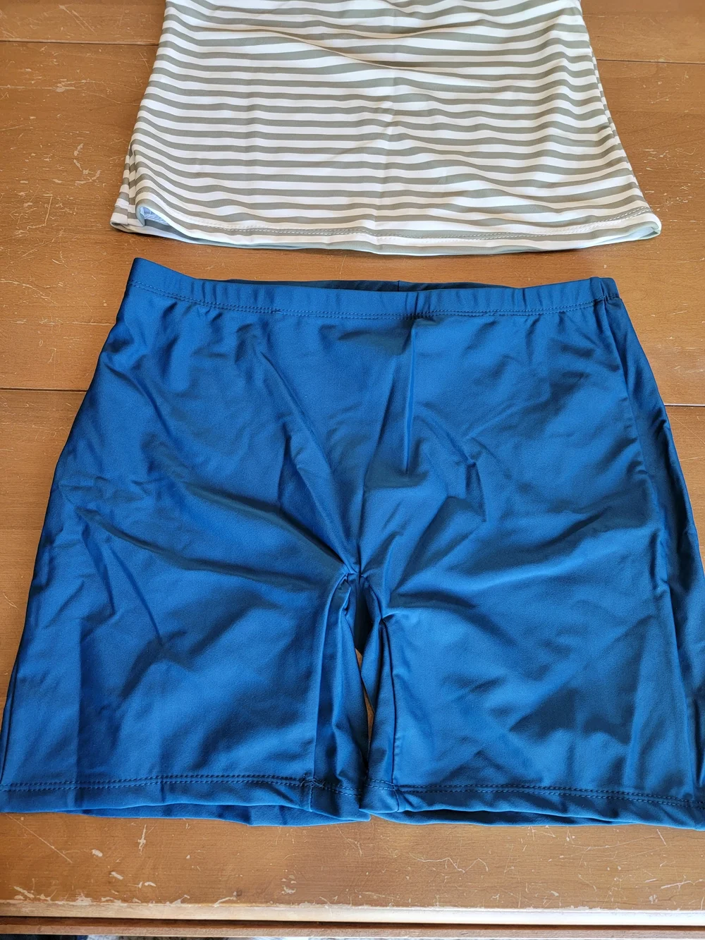 Striped Olive Green Tankini Top and Navy Swim Shorts Bikini Set Sz M NWT - Picture 2 of 9